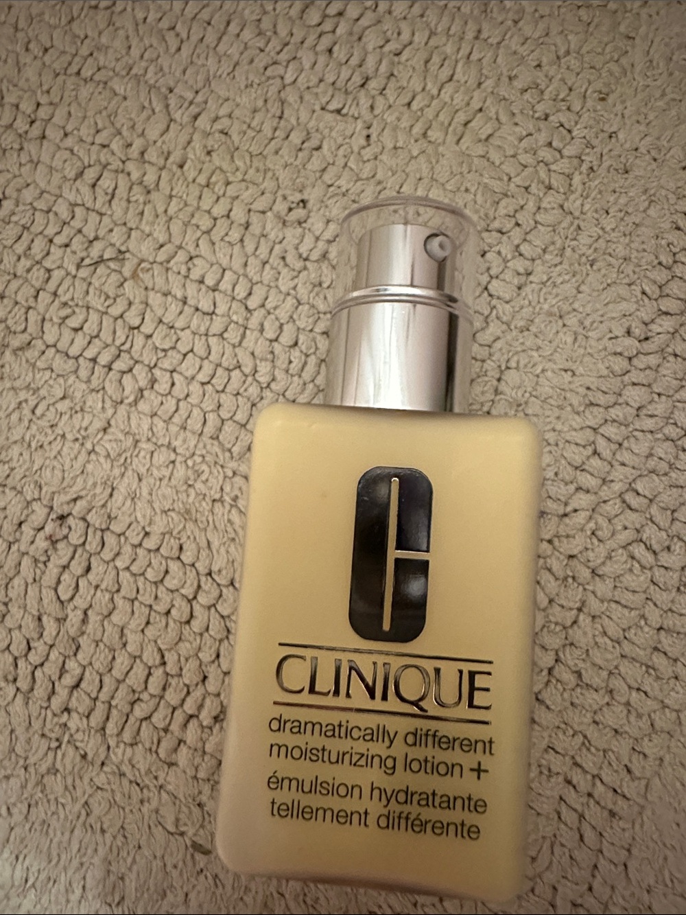 Clinique Dramatically Different Moisturizing Lotion for Dry Skin